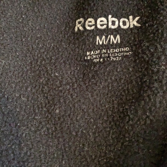 Reebok Sweatshirt - Picture 2 of 4